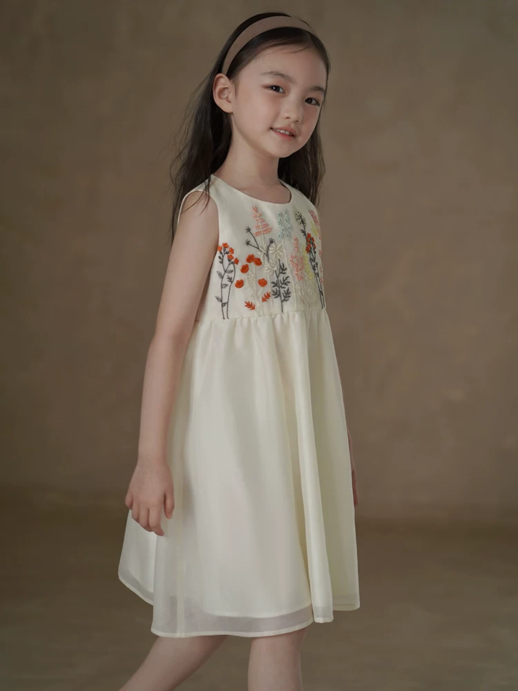 Quần áo trẻ em Ha Chi Váy thêu dày mùa hè cho bé gái, Váy dài vừa phải đi nghỉ mát ngọt ngào cho bé gái.
