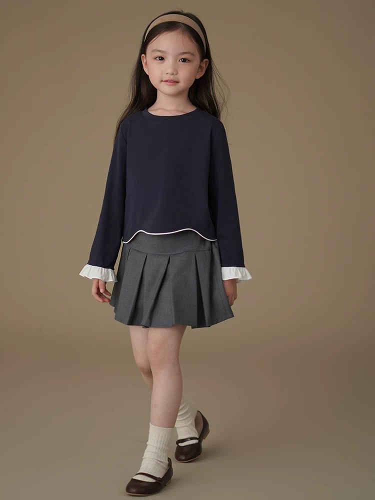 Bộ quần áo trẻ em xuân thu đơn giản, áo sweatshirt màu xanh hải quân, chân váy trắng, chất liệu cotton thân thiện với da, trang phục mùa thu cho bé gái