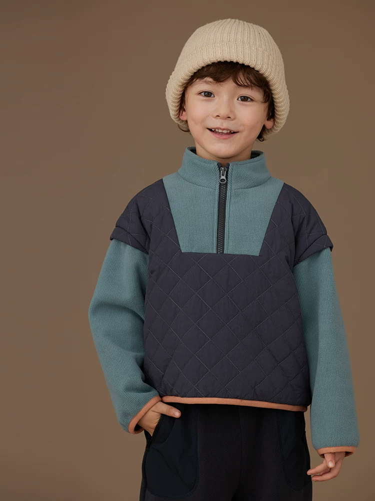 Quần áo cotton thường ngày mùa đông cho trẻ em với thiết kế chắp vá, áo nỉ giả hai mảnh cho bé trai và bé gái, dày dặn và ấm áp.