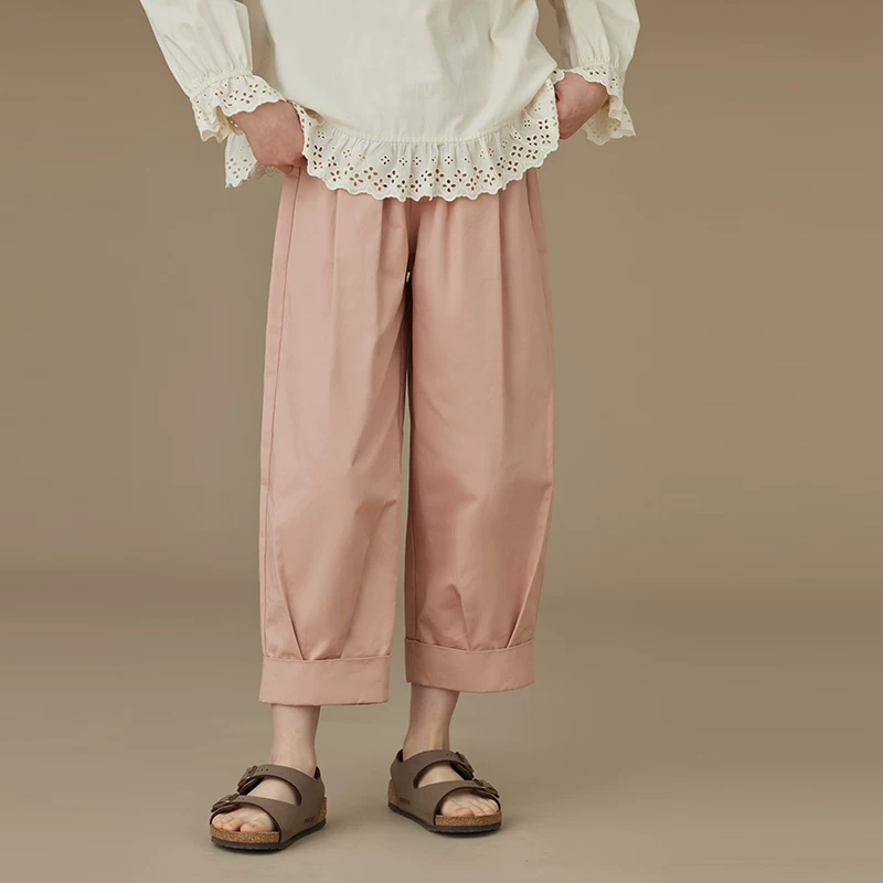 Quần Harem bé gái Harzhi Xuân Thu 2025 màu hồng, viền gấp, chất liệu cotton nguyên chất, thoải mái, kiểu dáng dài, quần cà rốt cho bé gái