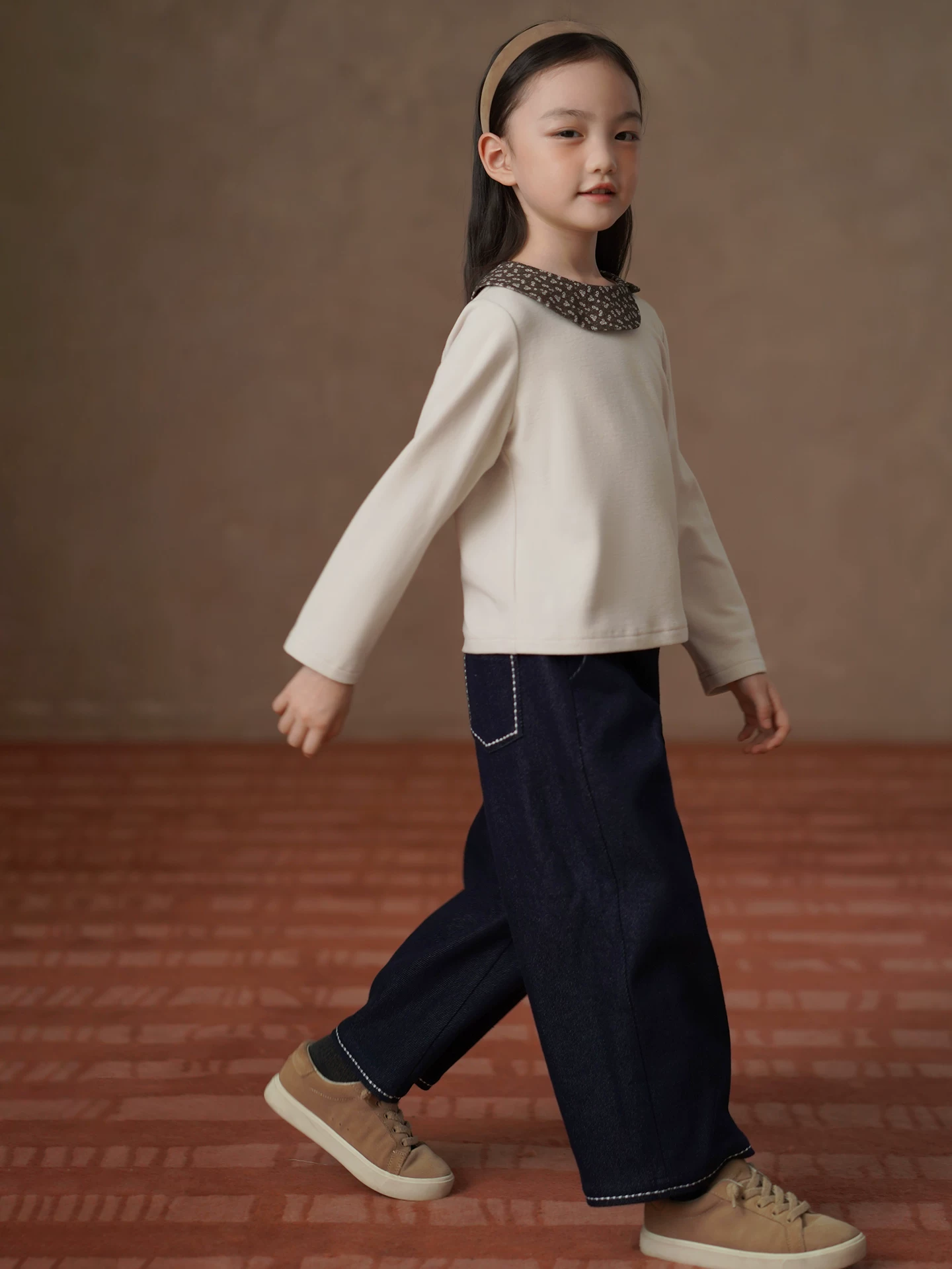 Quần thường ngày mùa đông cho trẻ em, quần jean lót lông cừu ấm áp, quần ống thẳng cho bé gái, quần dài cho bé gái mang lại cảm giác cao cấp.