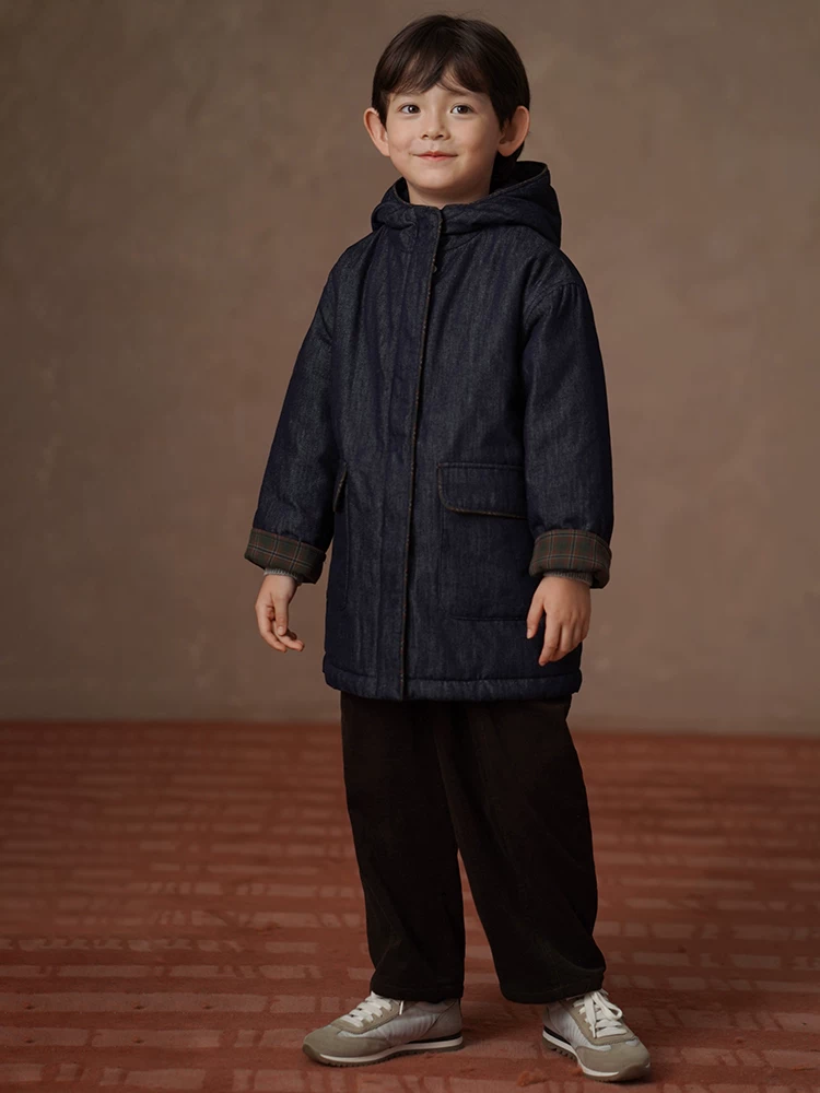 Quần áo trẻ em mùa thu đông áo khoác có mũ trẻ em dáng rộng phong cách retro denim cotton áo khoác bé trai bé gái áo dài trung bình
