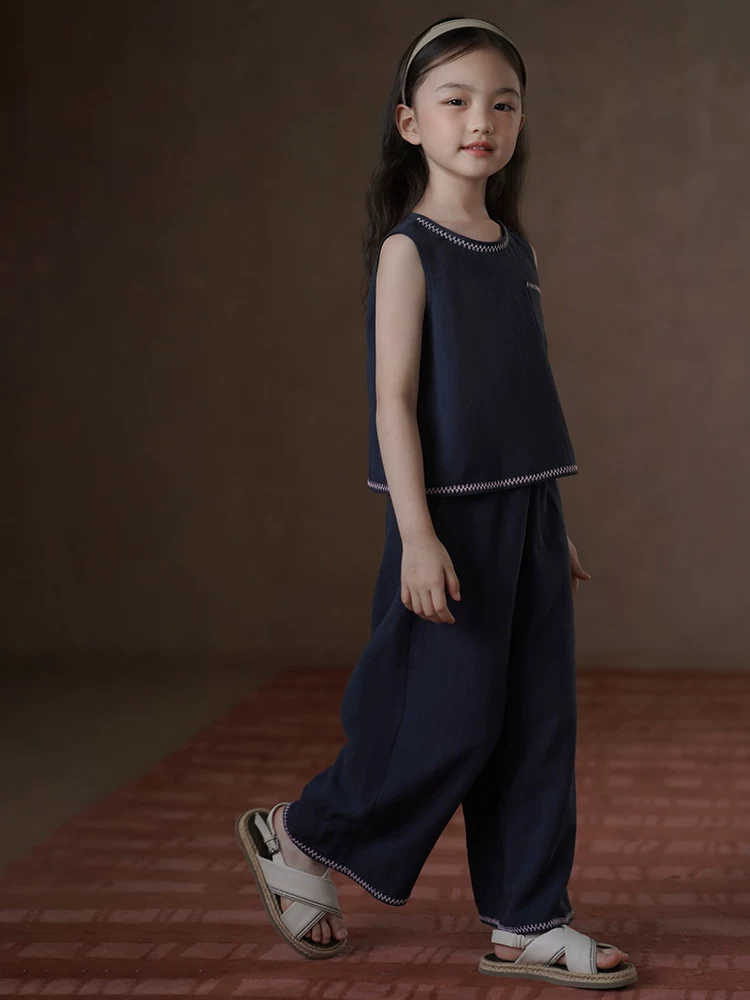 Bộ quần áo hè cho bé gái, áo ba lỗ chất liệu lyocell mát mẻ, quần kiểu dáng năng động, 25 mẫu mới