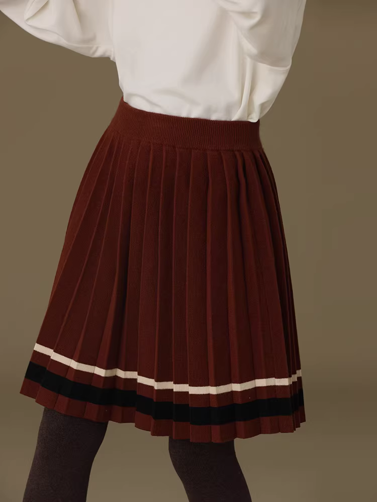 Quần áo trẻ em mùa đông sọc phối màu thân thiện với da chống tĩnh điện phong cách cha mẹ và con cái váy dệt kim dày dặn dành cho bé gái váy xếp ly nửa váy