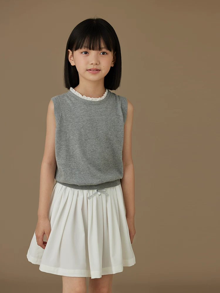 Quần áo trẻ em áo vest màu xám cổ ren kiểu Pháp đa năng bằng vải cotton dệt kim dành cho bé gái phong cách mùa hè mỏng nhẹ