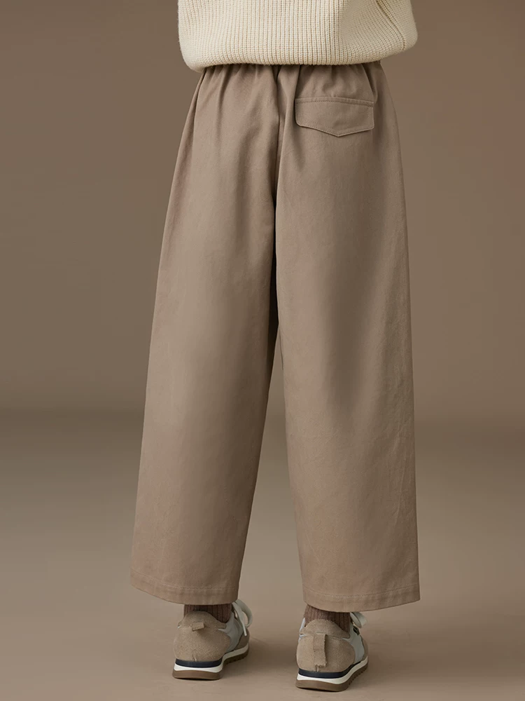 Quần dài kaki chất liệu cotton mềm mại, kiểu dáng thẳng, đa năng, mặc thoải mái cho bé trai và bé gái, thích hợp cho mùa xuân và mùa thu.