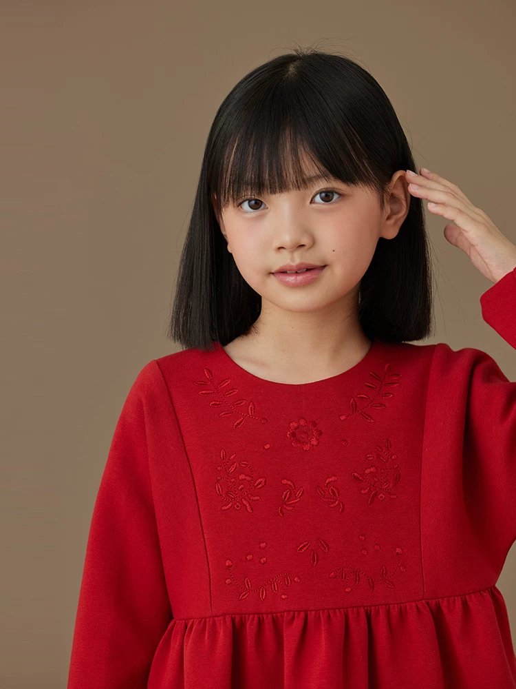 Quần áo trẻ em Hazi Váy trẻ em Phong cách dân tộc thêu cao cấp Váy dài tay màu đỏ Quần áo mùa thu cho bé gái 2024 Phong cách mới