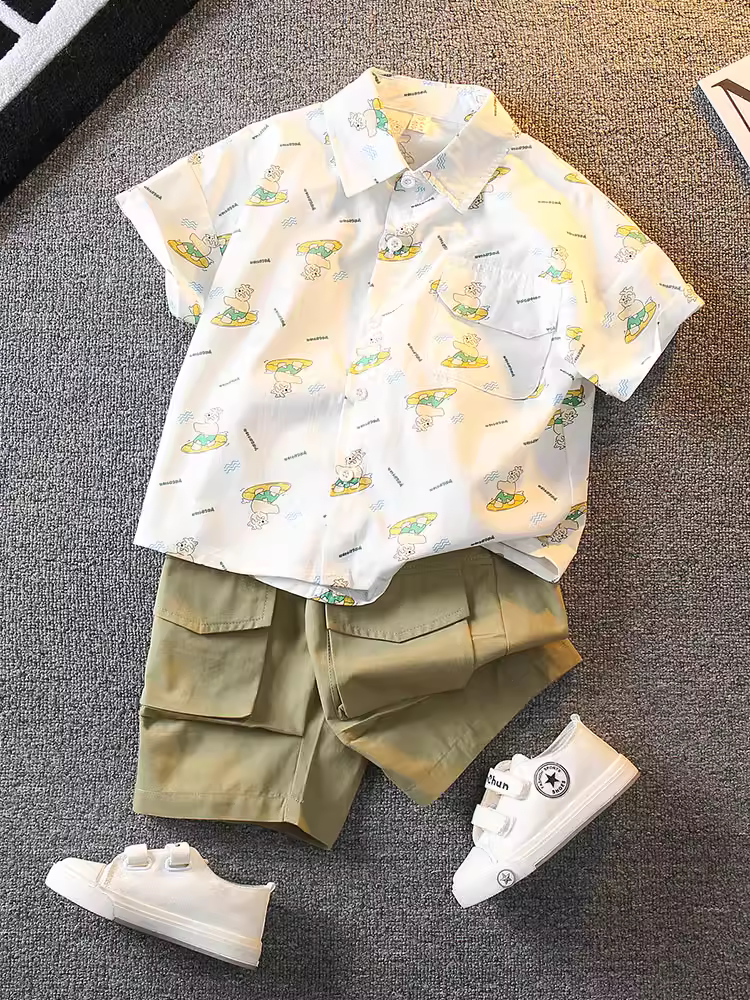 Trang phục mùa hè cho bé trai 2025, mẫu mới thời thượng, quần áo ngắn tay mỏng nhẹ, phong cách trẻ trung và cá tính dành cho trẻ em.