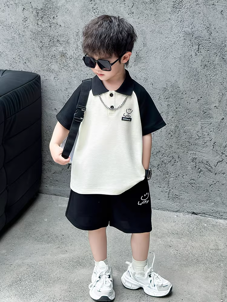 Bộ trang phục hè cho bé trai 2025, bộ hai mảnh áo polo hoạt hình mùa hè mới cho trẻ em, quần áo hè mỏng cho bé