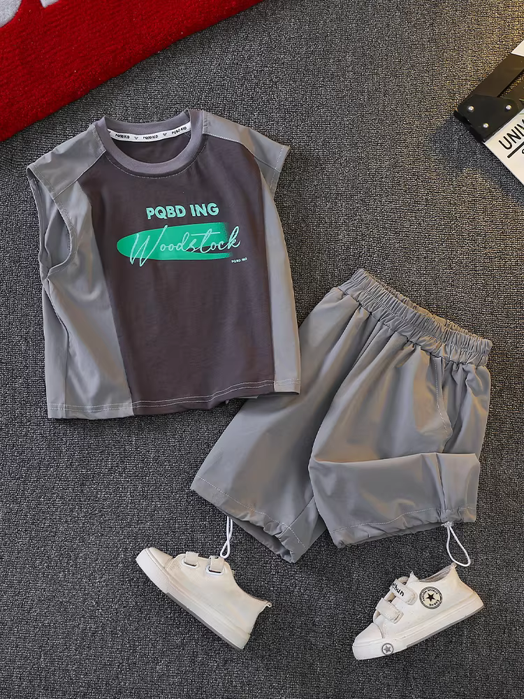 Bộ trang phục mùa hè cho bé trai 2025, quần áo trẻ em mới, kiểu dáng mùa hè không tay, mát mẻ và đẹp trai, bộ vest mùa hè thời trang cho bé trai