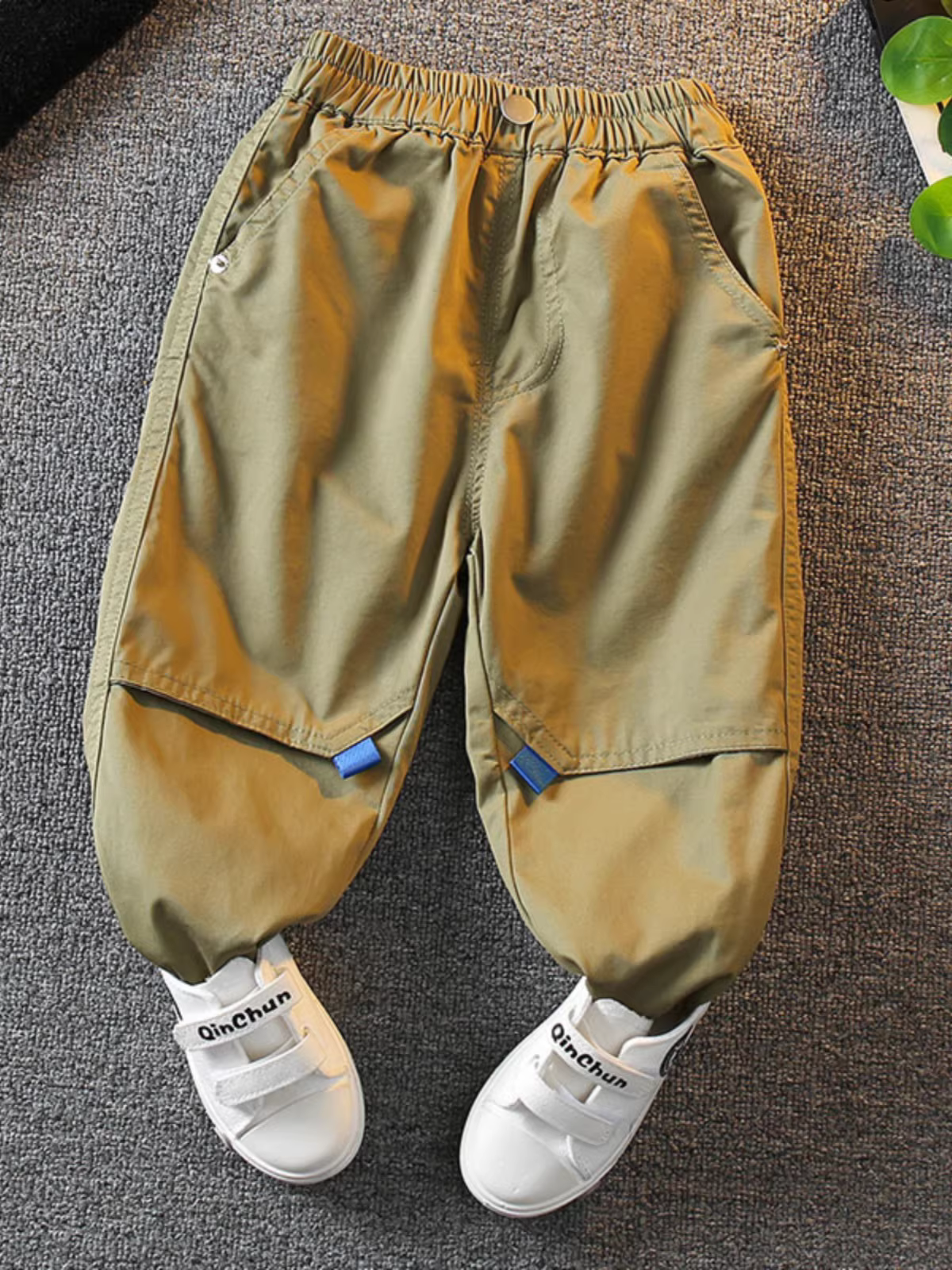 Quần jogger trẻ em nam mùa xuân thu 2025, quần trẻ em mới, quần mùa xuân nam, quần jogger rộng rãi thời trang