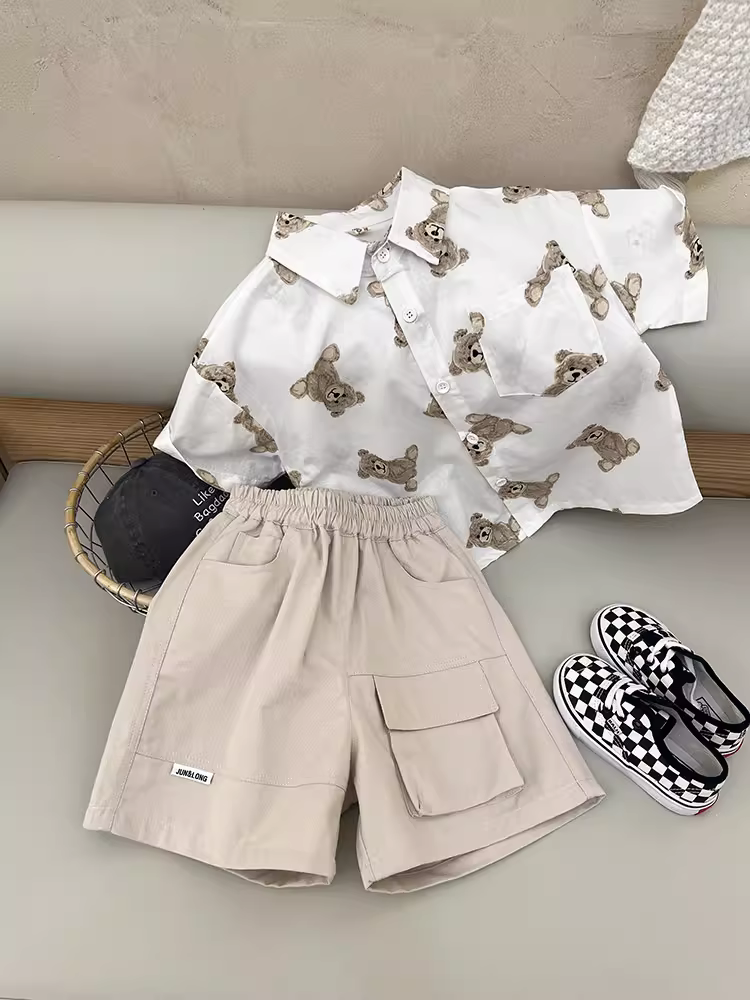 Bộ trang phục mùa hè mỏng nhẹ kiểu dáng thời trang năm 2025 cho bé trai, quần áo trẻ em hợp xu hướng, quần áo ngắn tay trẻ em sành điệu, trang phục mùa hè thường ngày cho bé trai đẹp trai