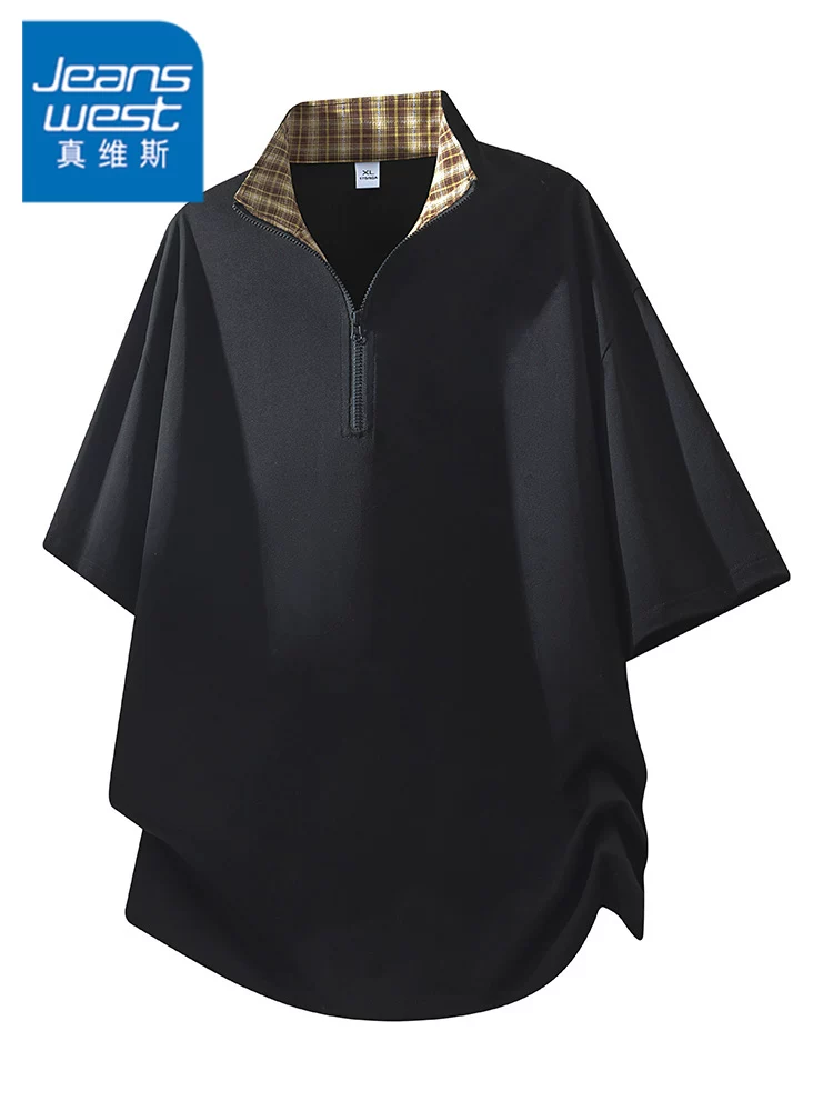Áo thun nam cổ đứng nửa tay màu đen của Jeanswest, áo thun dáng rộng phong cách Mỹ thời trang mùa xuân hè.