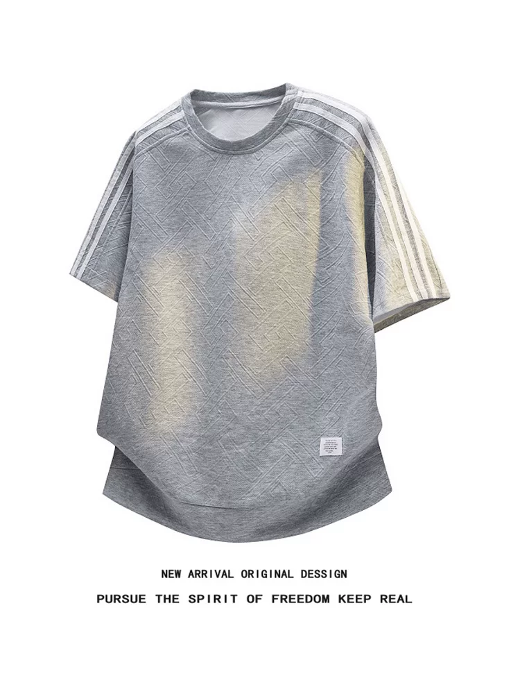 Áo thun cổ tròn ba sọc phong cách Mỹ của Jeanswest dành cho nam, tay áo năm phần tư thoáng khí, thương hiệu thời trang cao cấp mùa hè.