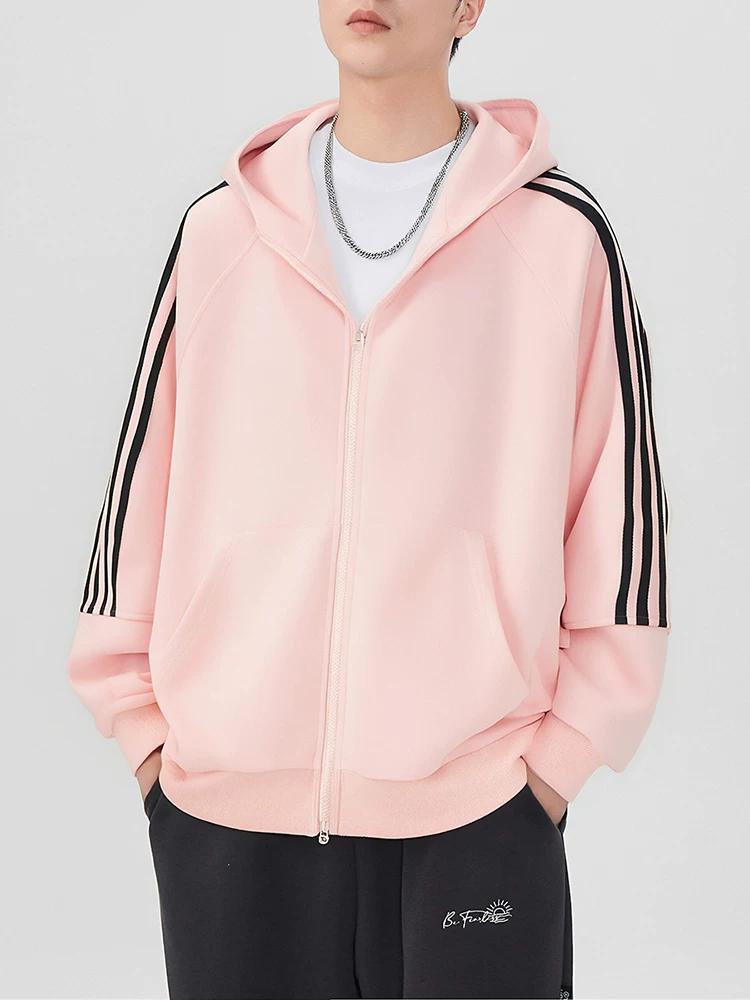Áo khoác cardigan có mũ trùm đầu ba sọc phối màu theo phong cách Mỹ của Jeanswest dành cho nam, áo khoác thường ngày hợp thời trang mùa xuân.