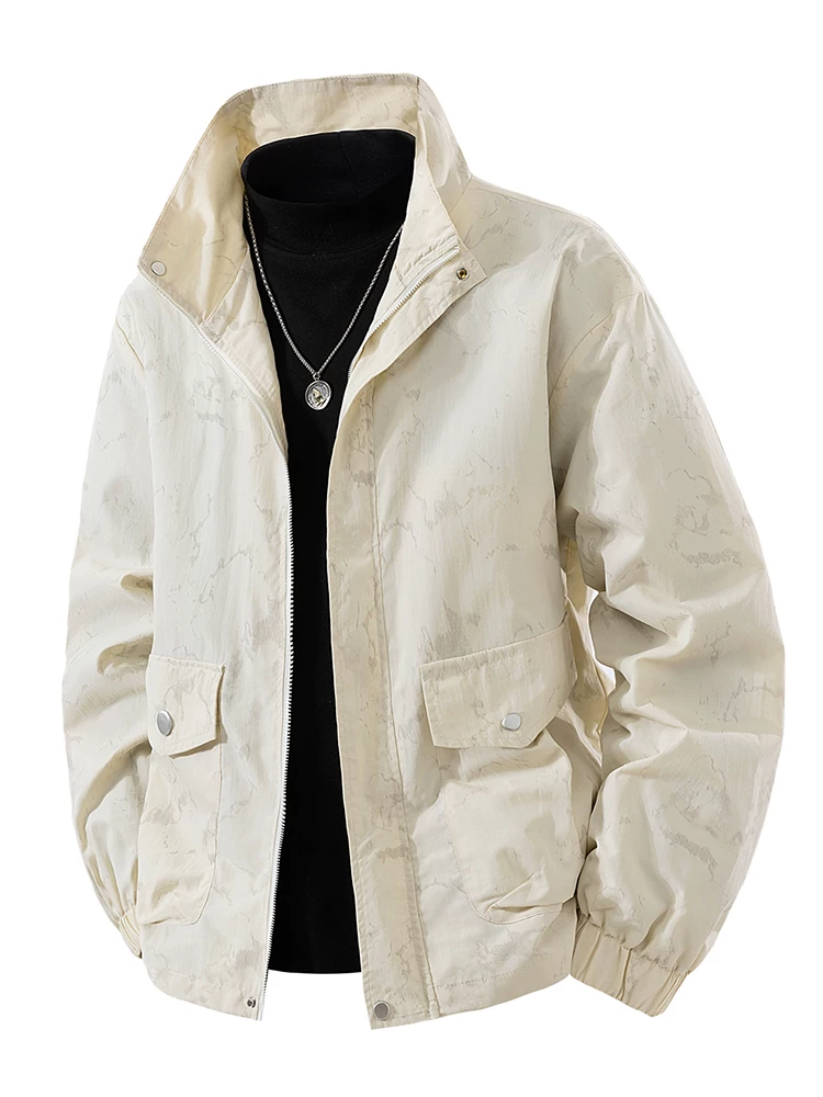 Áo khoác công sở cổ đứng kiểu Mỹ của Jeanswest dành cho nam, mùa xuân thu, cảm giác cao cấp, dáng rộng, áo khoác thường ngày màu đen đa năng.