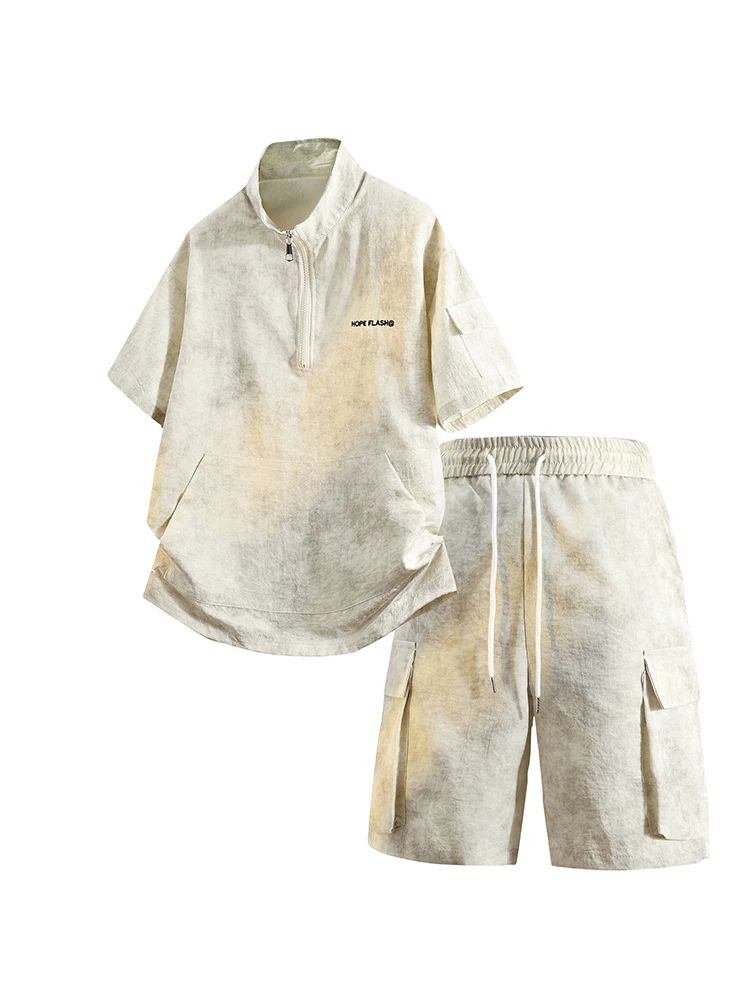 Bộ áo thun nam cổ đứng, nửa khóa kéo, họa tiết tie-dye phong cách Mỹ của Jeanswest, bộ hai món cao cấp, rộng rãi, thoải mái mùa hè.
