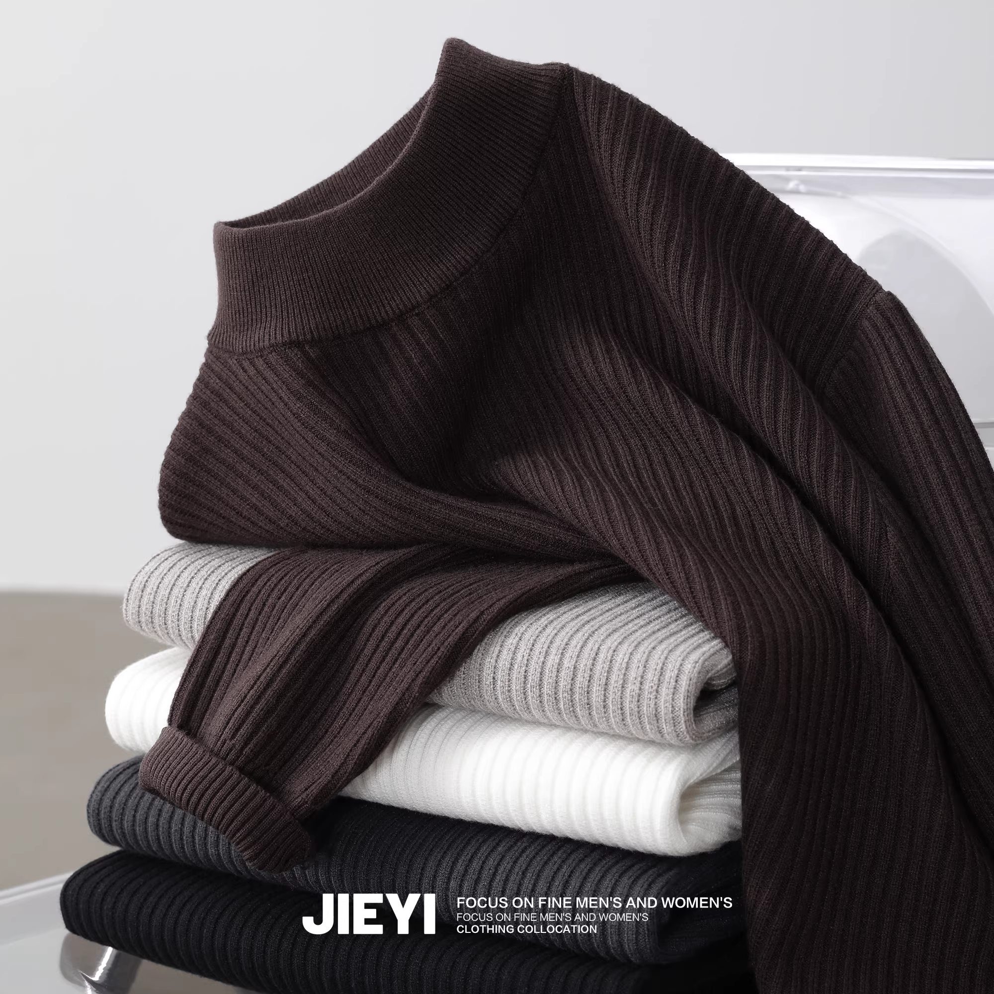 Áo len nam dệt kim họa tiết jacquard mùa đông, cổ nửa cao, kiểu dáng đơn giản, màu trung tính.