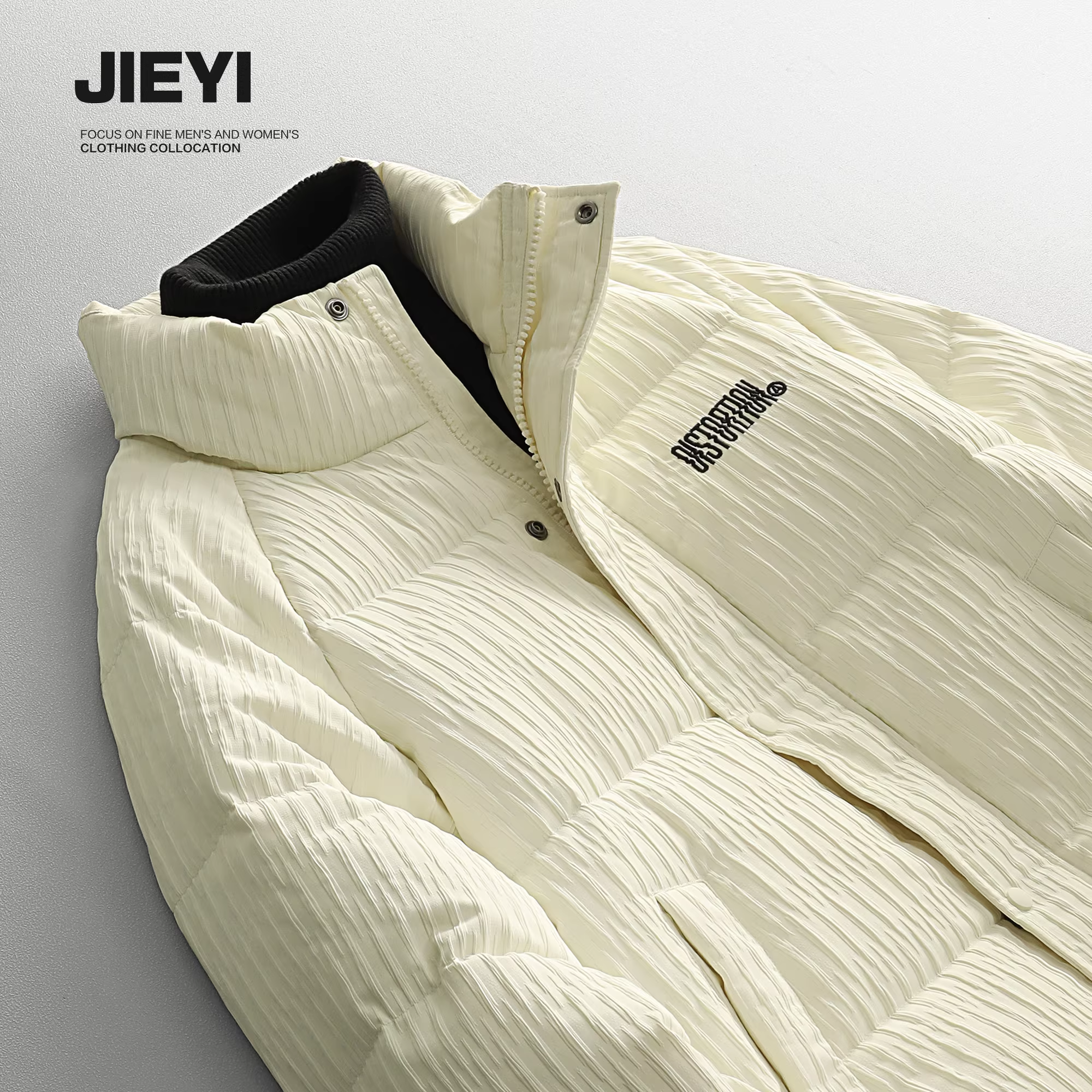 Áo khoác nam có thiết kế thêu phía sau, mang lại cảm giác cao cấp, ấm áp và dày dặn, kiểu áo khoác công nhân.