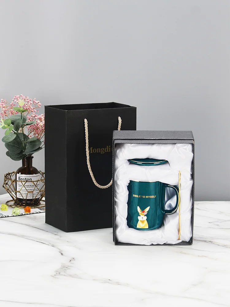 Tách cà phê treo tai Mongdio dùng trong gia đình, phong cách châu Âu, sang trọng nhỏ gọn, cốc tinh tế theo phong cách ins có nắp và thìa, cốc gốm dành cho cặp đôi.