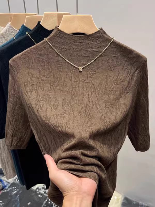 Áo thun nữ xuất khẩu Châu Âu, cổ nửa cao, tay lửng, dáng ôm, tôn dáng.