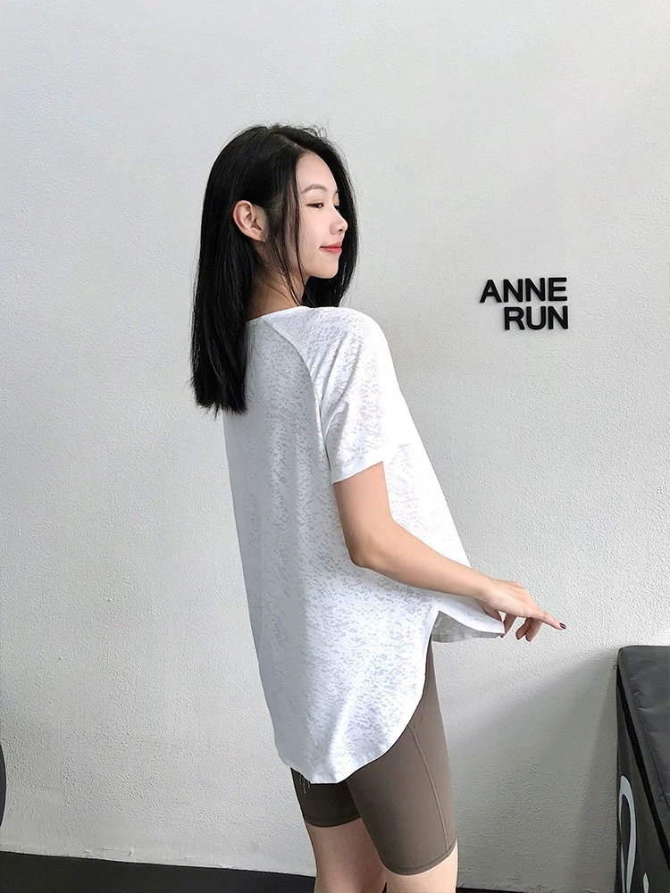 Áo thun thể thao mới, áo thun thể thao cổ chữ V tay ngắn, rộng rãi và thoáng khí, nhanh khô, áo tập yoga nhanh khô dành cho nữ