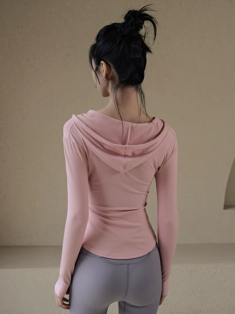 Áo thể thao yoga mới mùa xuân hè dành cho nữ, áo khoác thường ngày dài tay ôm sát, nhanh khô, quần áo tập thể dục có mũ trùm đầu