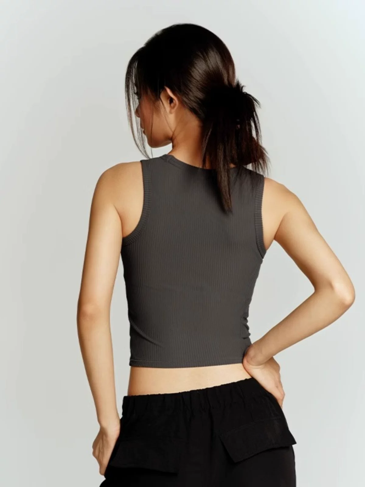 Áo tập yoga có gân, tôn dáng, có đệm ngực cố định, áo khoác thể thao có gân chống sốc cao cấp, áo ngực thể thao nâng đỡ ngực.