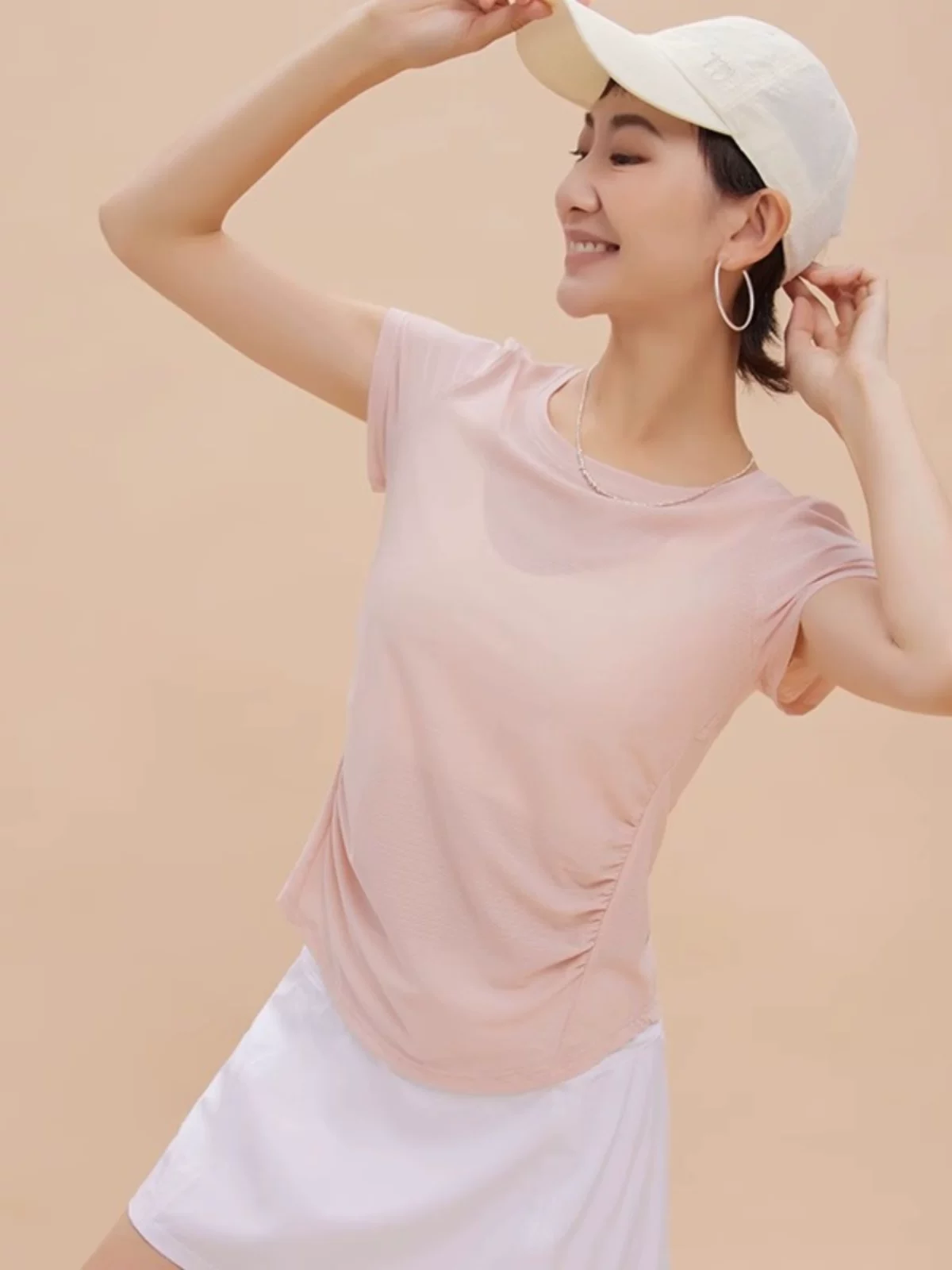 Áo tập yoga nữ tay ngắn xếp ly mỏng, nhanh khô, dáng rộng, kiểu mới hè 2025, áo thun mỏng thời trang