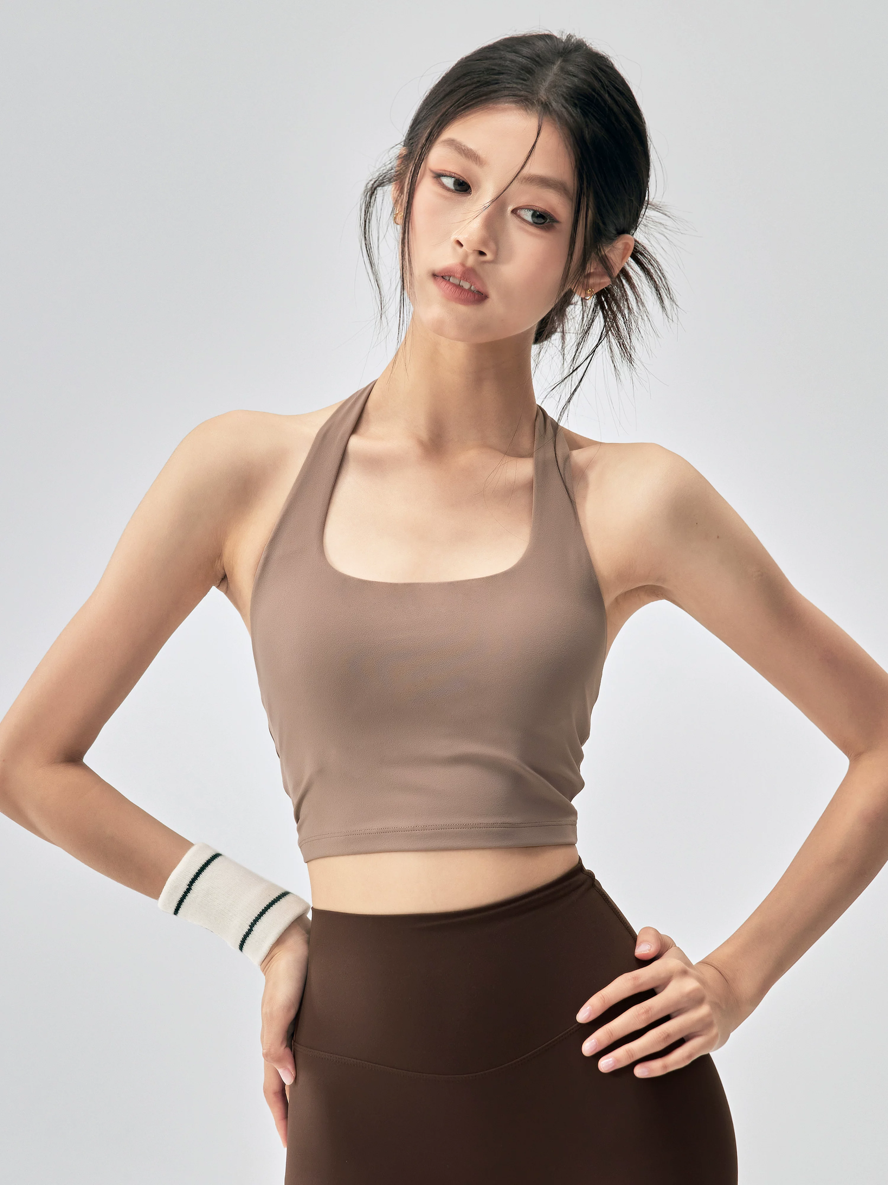 Áo ngực thể thao có đệm ngực cho nữ, áo tập Pilates chống sốc, kiểu cổ halter, áo tập yoga lưng đẹp.