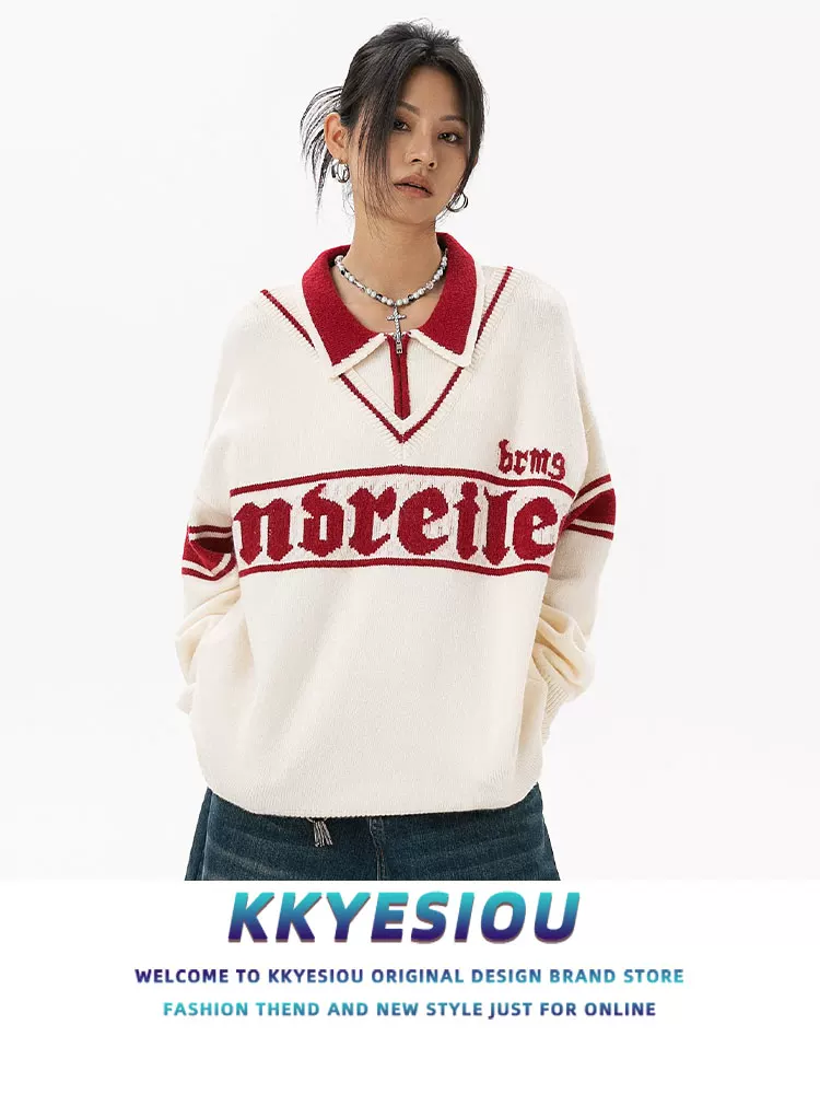 Áo len dệt kim phong cách preppy màu trắng đỏ tương phản kiểu Mỹ cổ điển KKyesiou dành cho nam và nữ, kiểu dáng lười biếng thêu họa tiết cổ POLO.