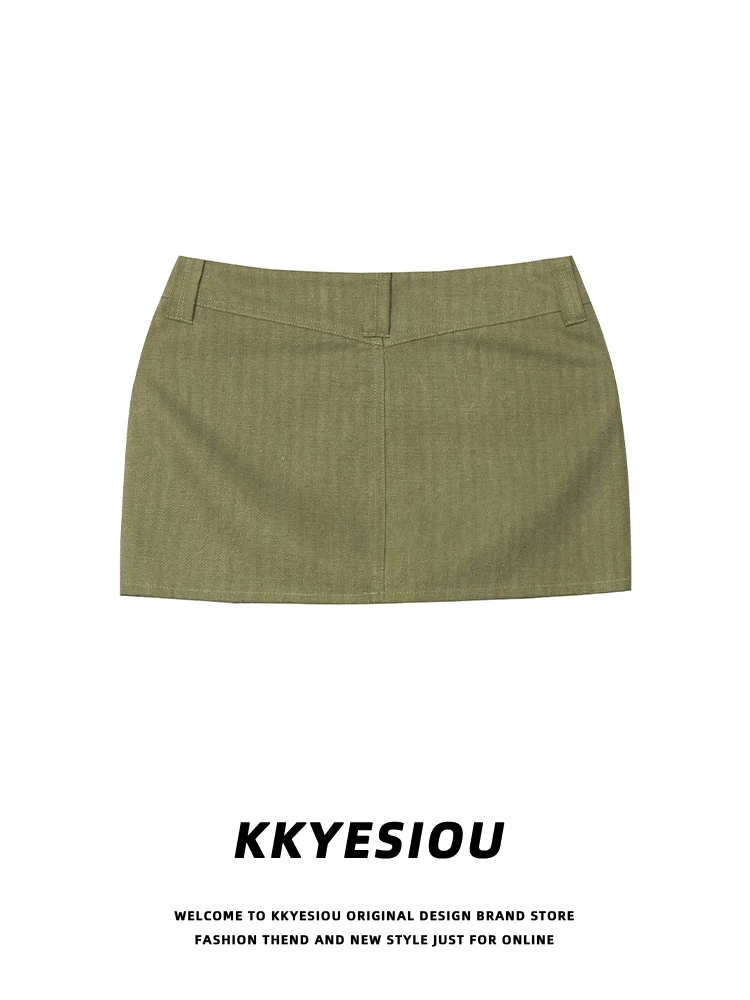 Váy ngắn màu xanh quân đội phong cách đường phố Mỹ KKyesiou, kiểu preppy, thiết kế công sở, cạp cao ôm sát hông.