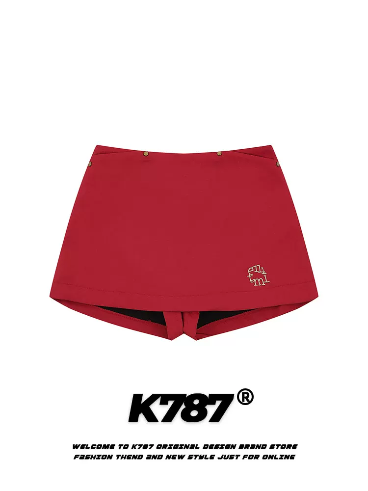 Quần short nữ K787 kiểu hot girl, màu đỏ, giả chân váy, cạp cao, phong cách đường phố Mỹ, thể thao, mùa hè 2025
