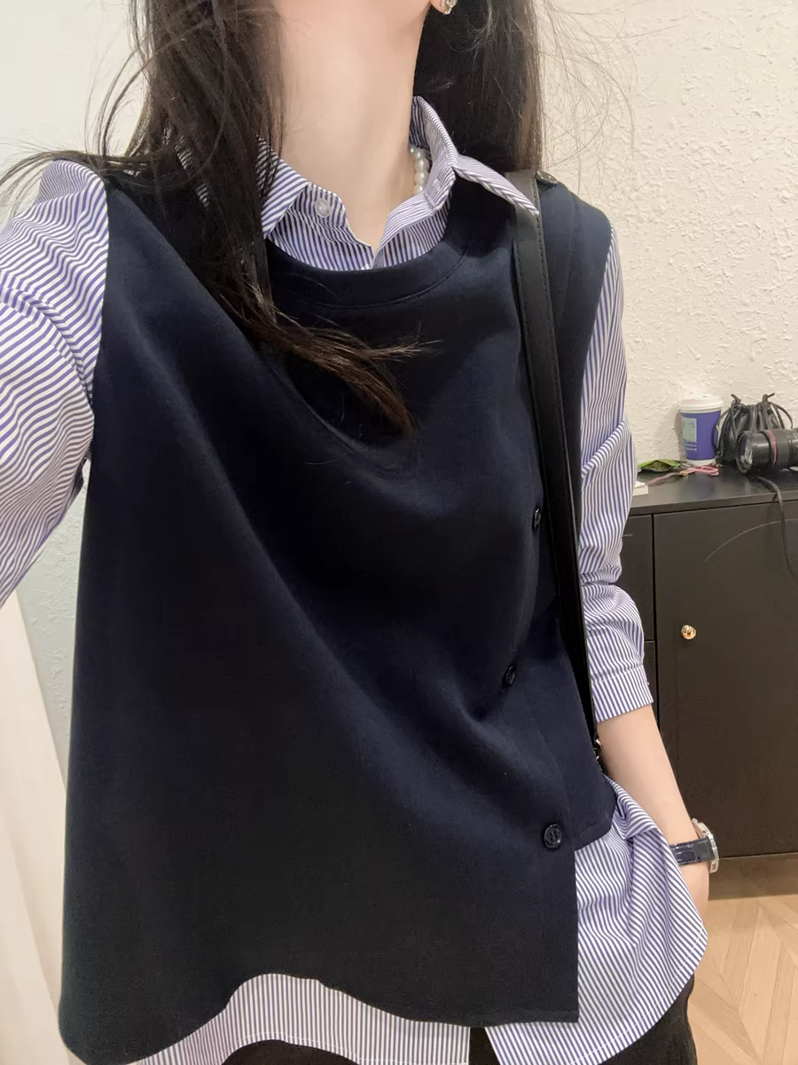 Áo sơ mi sọc giả hai mảnh thiết kế bất thường, áo len dài tay dáng rộng có cổ bẻ dành cho nữ, mẫu mới cho mùa thu.