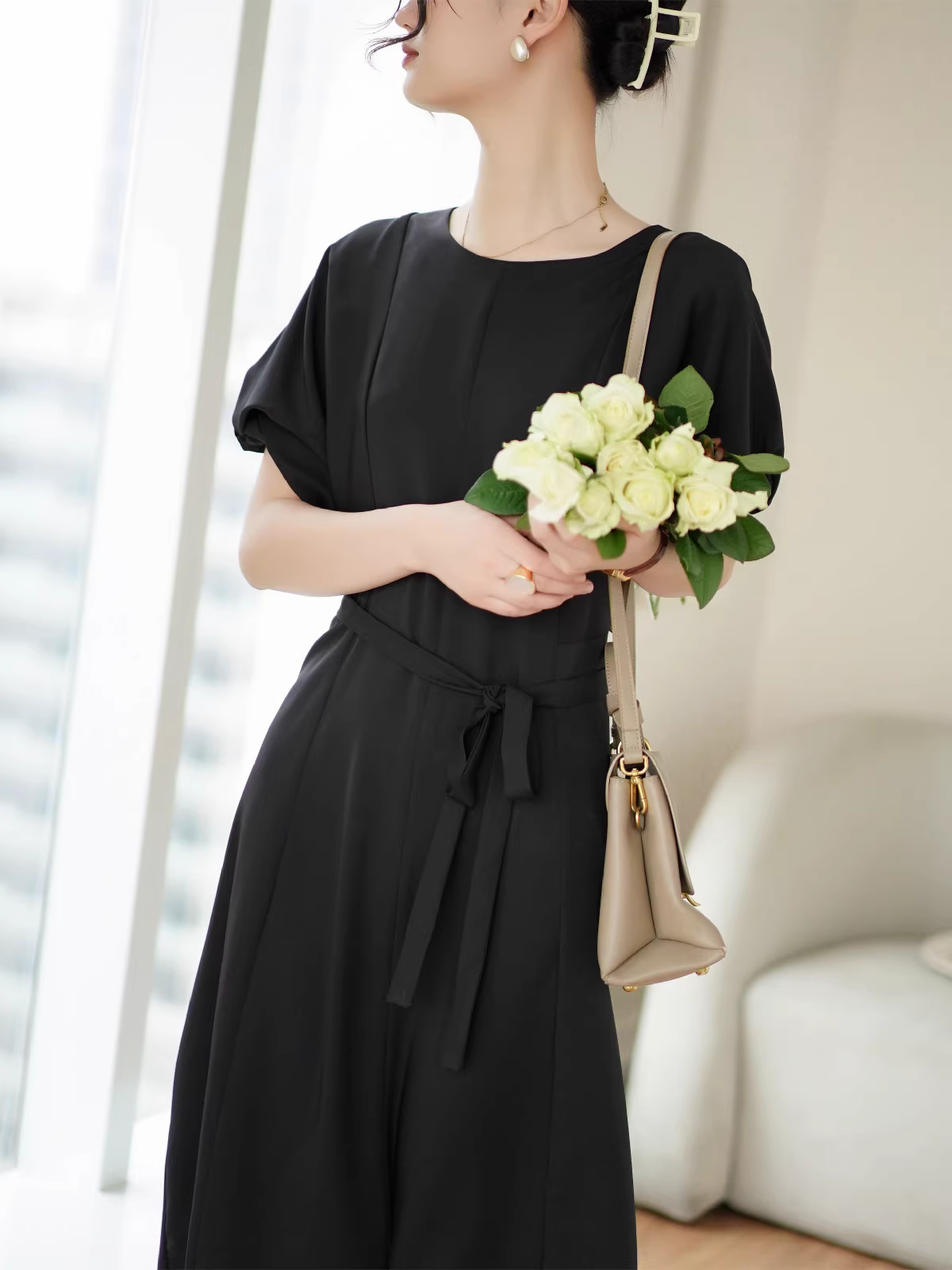 Phong cách thanh lịch kiểu Pháp, may đo ba chiều, ôm eo, tôn dáng, vải mềm mại, đầm tay phồng, mới cho mùa hè.