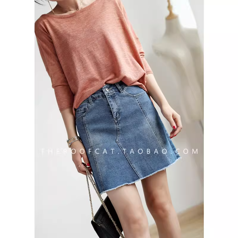 Thật sự là như vậy! Mùa hè, mọi người đều mặc váy, kiểu dáng ôm sát và tôn dáng! Váy ngắn denim dáng chữ A, mỏng nhẹ, cạp cao dành cho nữ.