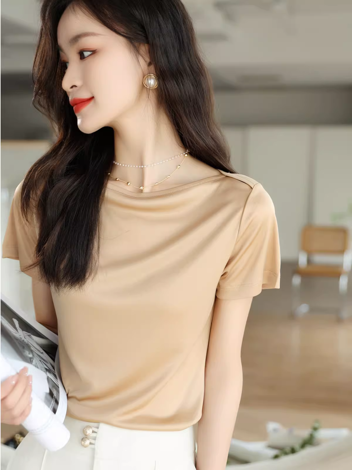 Chất lượng cao và tiết kiệm chi phí! Áo thun ngắn tay chất liệu acetate nhiều cổ cho nữ, áo màu trơn đa năng cho mùa xuân và mùa hè.