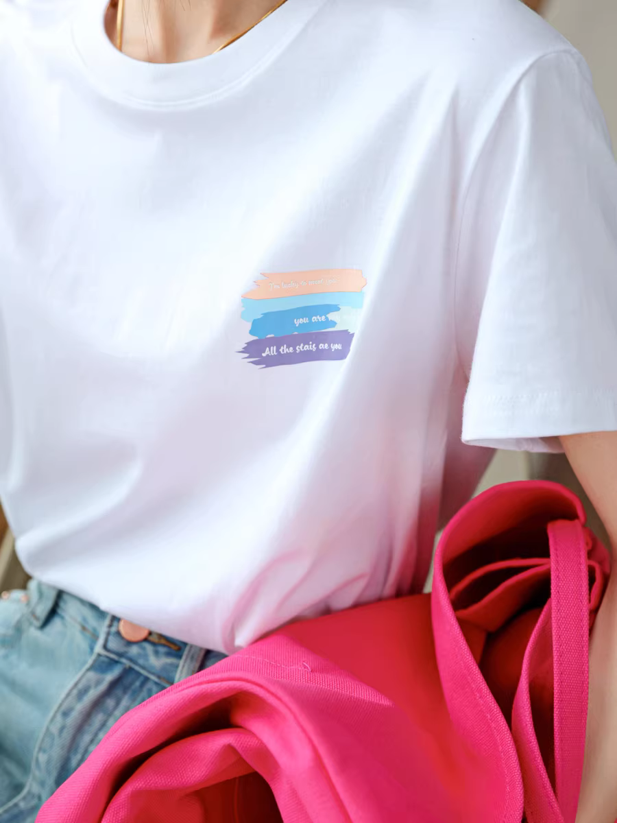 Giá trị vượt trội! Áo thun ngắn tay cổ tròn in sọc đầy màu sắc, thoải mái, chất liệu cotton nguyên chất dành cho nữ, áo màu trơn đơn giản và đa năng cho mùa hè.