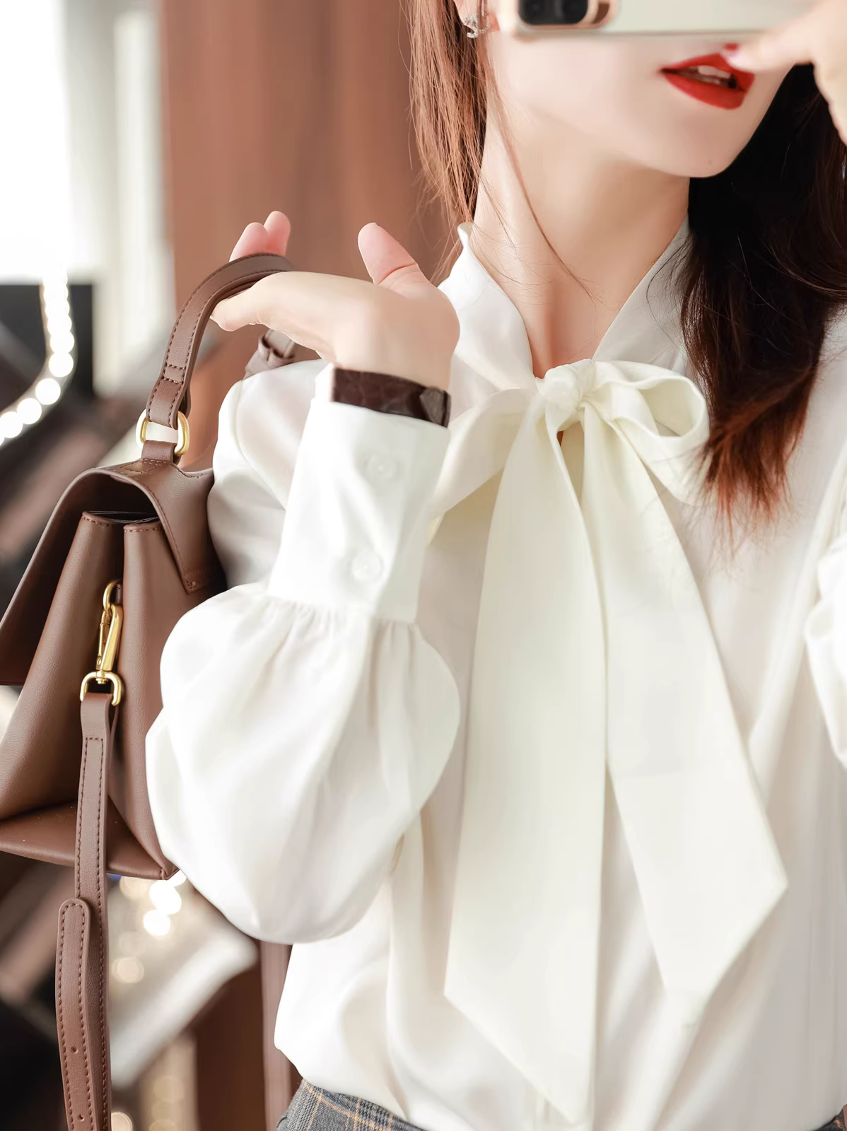 Áo sơ mi nữ kiểu Pháp, chất liệu satin mềm mại! Không nhăn, không cần là ủi! Áo dáng rộng, tôn dáng, tay dài, thích hợp đi làm, phù hợp cho mùa xuân và mùa hè.