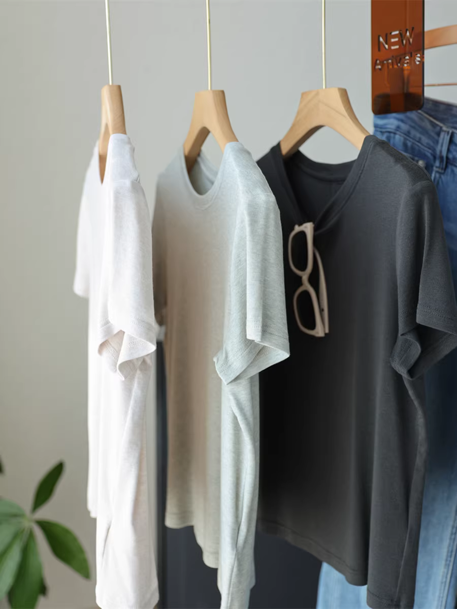 76% Lyocell + 19% len cừu! Áo thun nữ siêu mềm mại và đa năng, cổ tròn mùa hè, vai thường, tay ngắn màu trơn cơ bản.