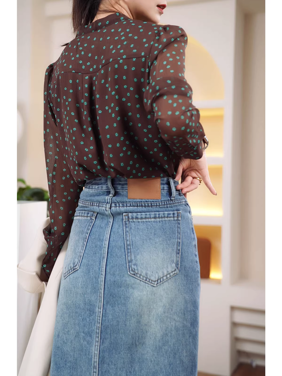 Chân váy midi denim xẻ tà cao cấp, kiểu dáng chữ A, mùa xuân dành cho nữ