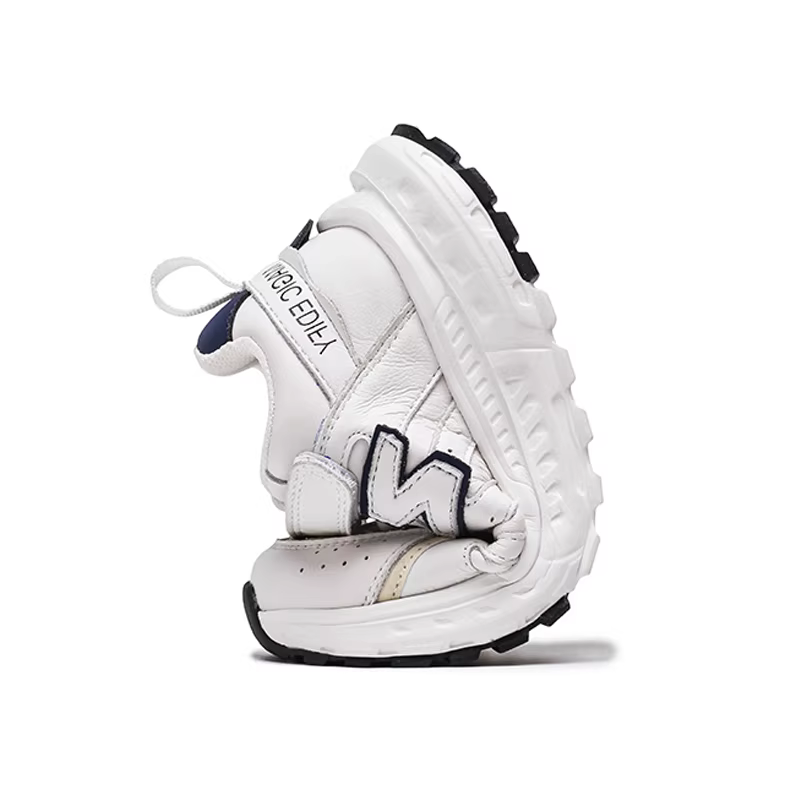 Giày thể thao trẻ em, mẫu mới thu đông 2025, giày nam, giày da thật màu trắng, giày nữ, giày bố lót lông cừu.