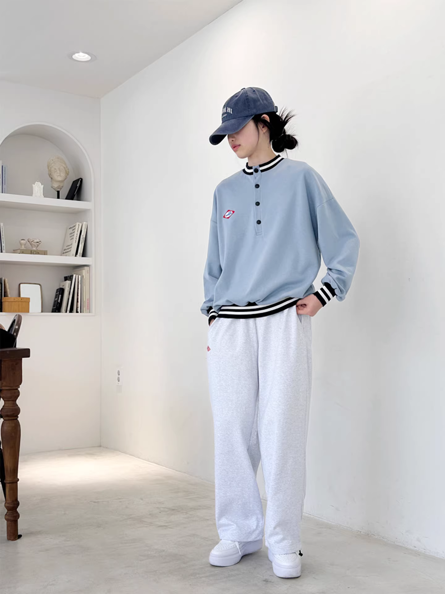 Áo thun nỉ cotton thu đông 2025 kiểu Hàn Quốc, dáng rộng, thể thao, áo lót bé gái