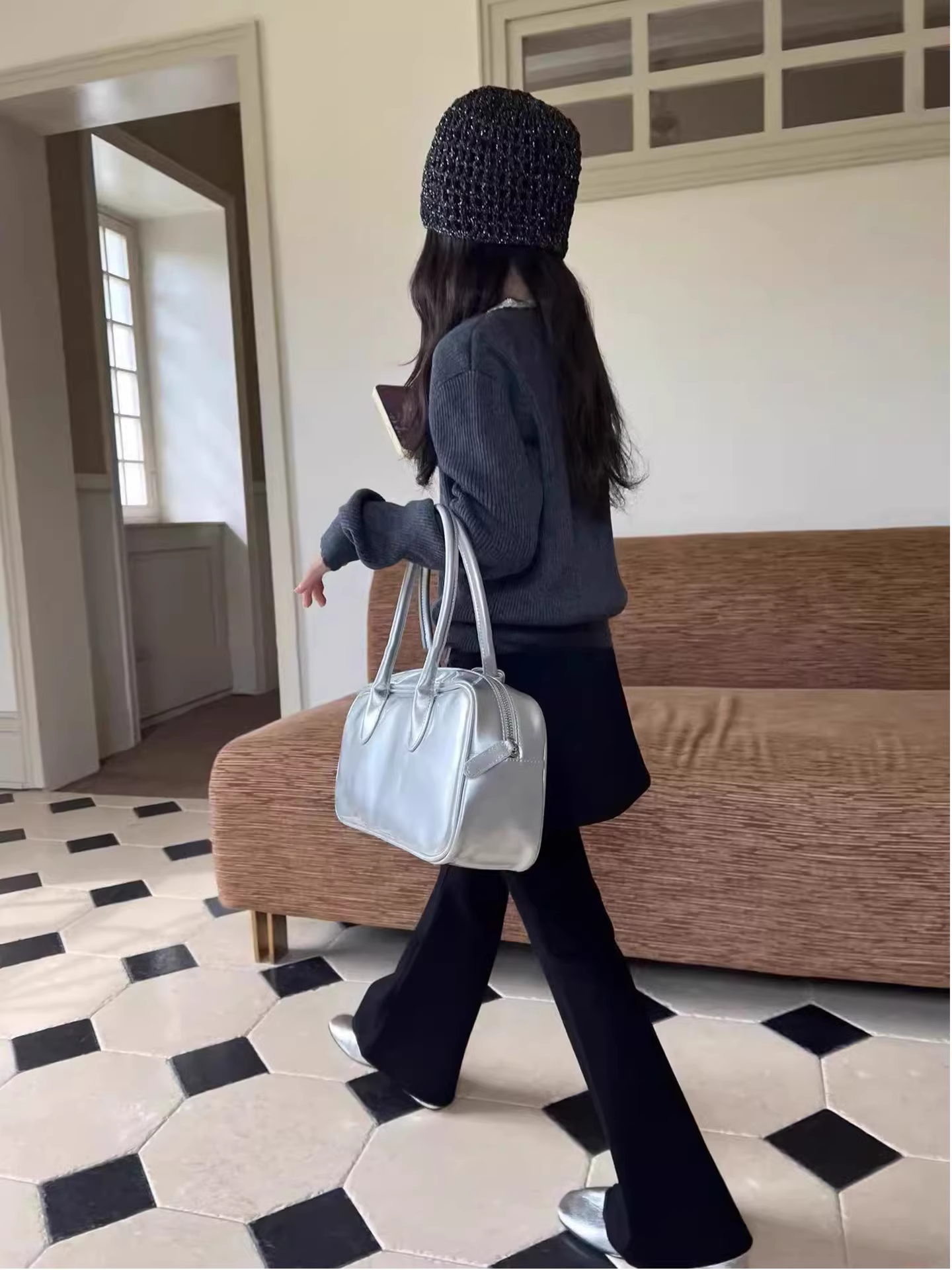 Quần ống chuông phối chân váy giả hai lớp cho bé gái, kiểu thu đông 2025, quần đa năng, kiểu dáng nhỏ nhắn, năng động