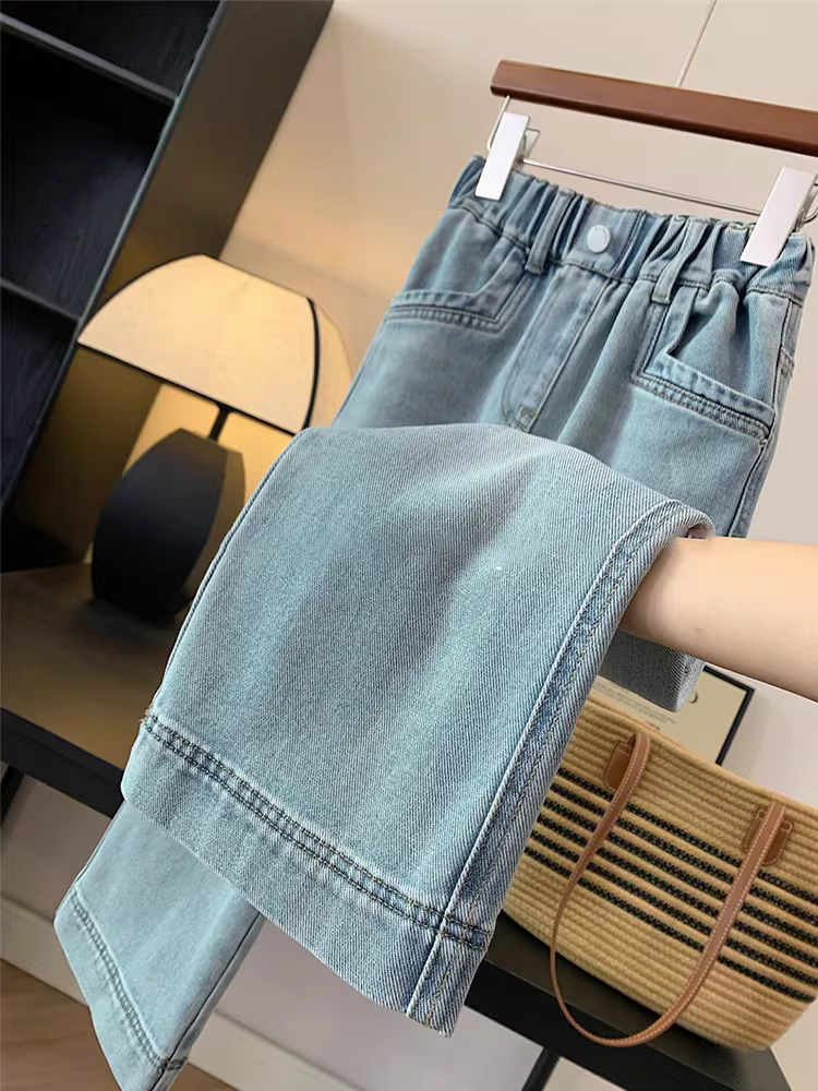 Quần jean đơn giản, đa năng, có túi, kiểu dáng mùa xuân/hè 2025, quần ống rộng thẳng, dành cho trẻ lớn hơn.