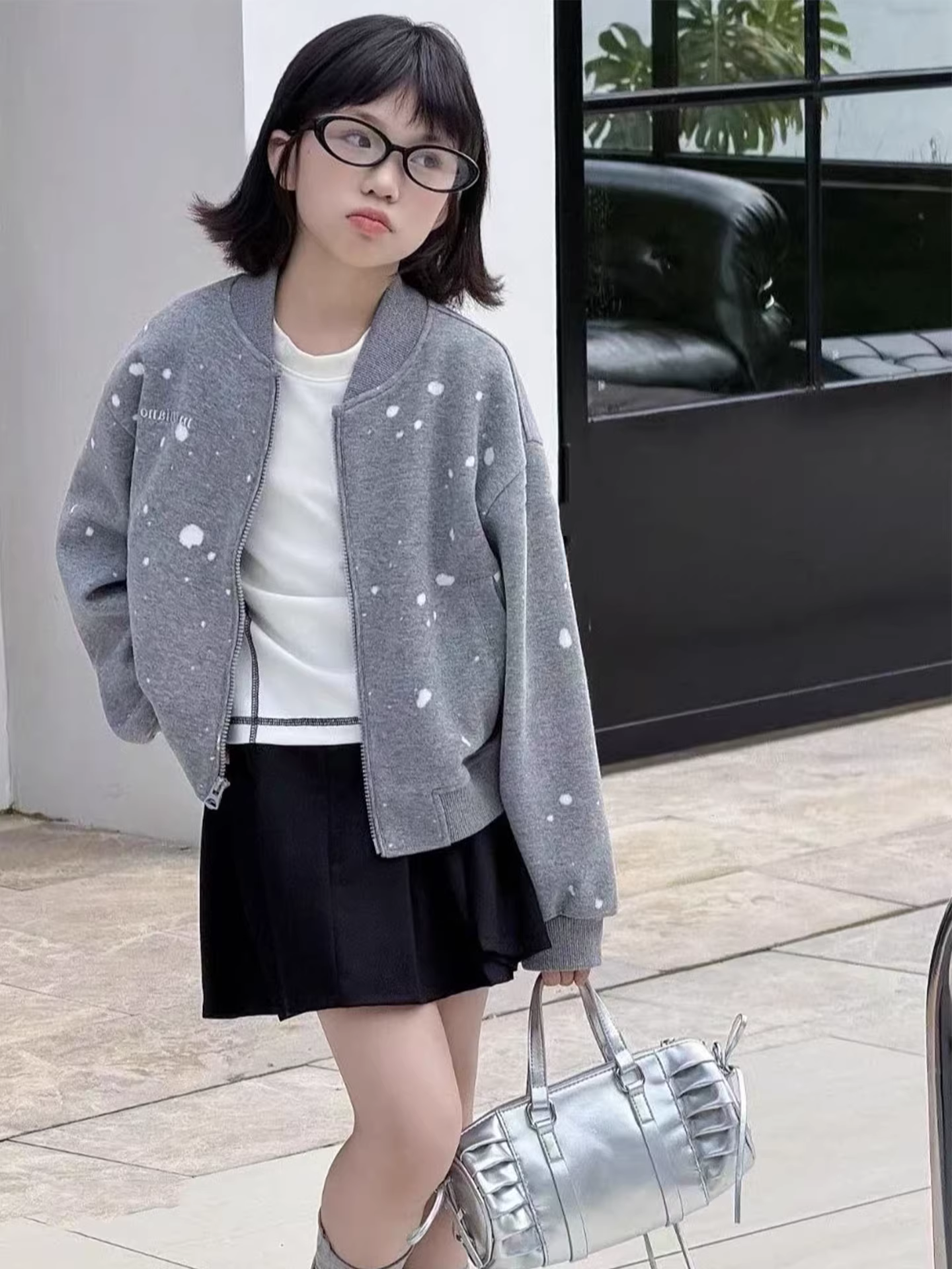 Áo khoác bóng chày thời trang cho bé gái, sản phẩm mới mùa thu 2025 dành cho trẻ lớn, kiểu dáng thời trang, áo khoác rộng rãi, có khóa kéo