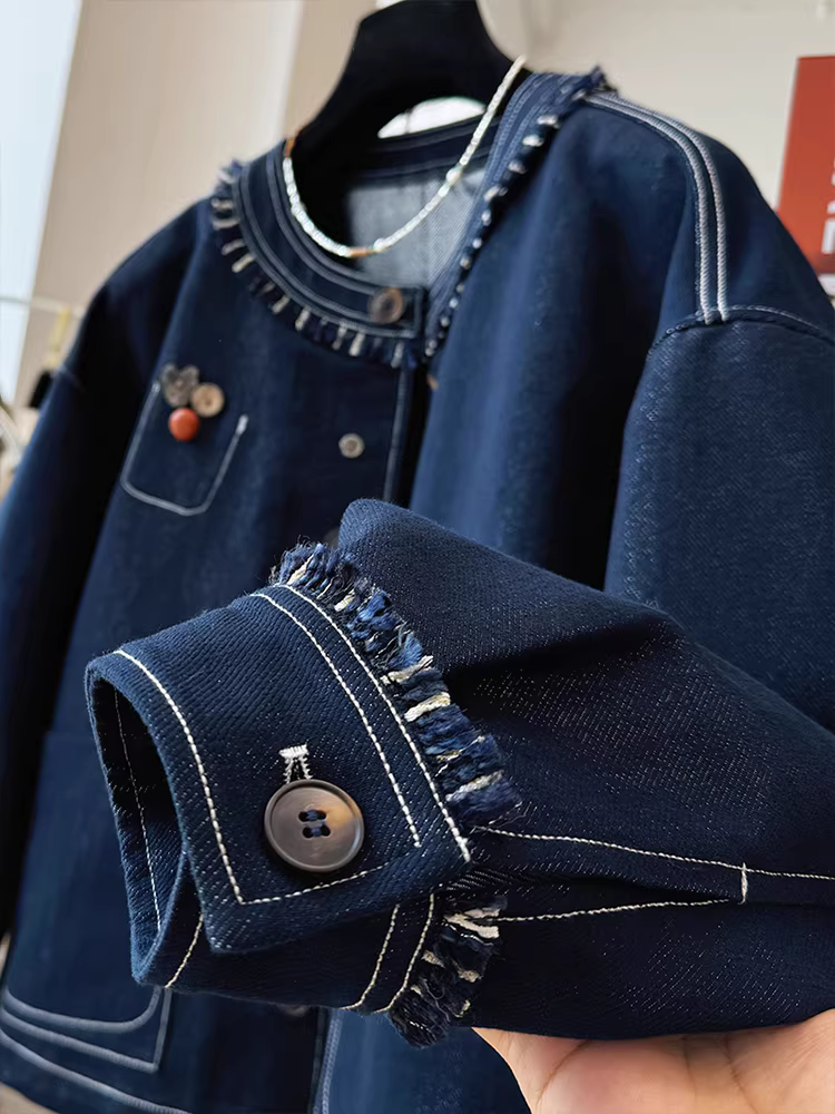 Áo khoác denim cao cấp phong cách Chanel mùa Xuân Thu 2025 dành cho bé gái lớn, kiểu dáng thời trang retro rộng rãi, viền xù