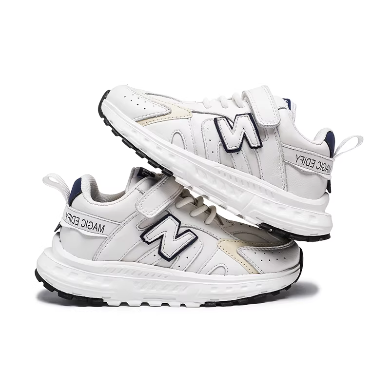 Giày thể thao trẻ em, mẫu mới thu đông 2025, giày nam, giày da thật màu trắng, giày nữ, giày bố lót lông cừu.