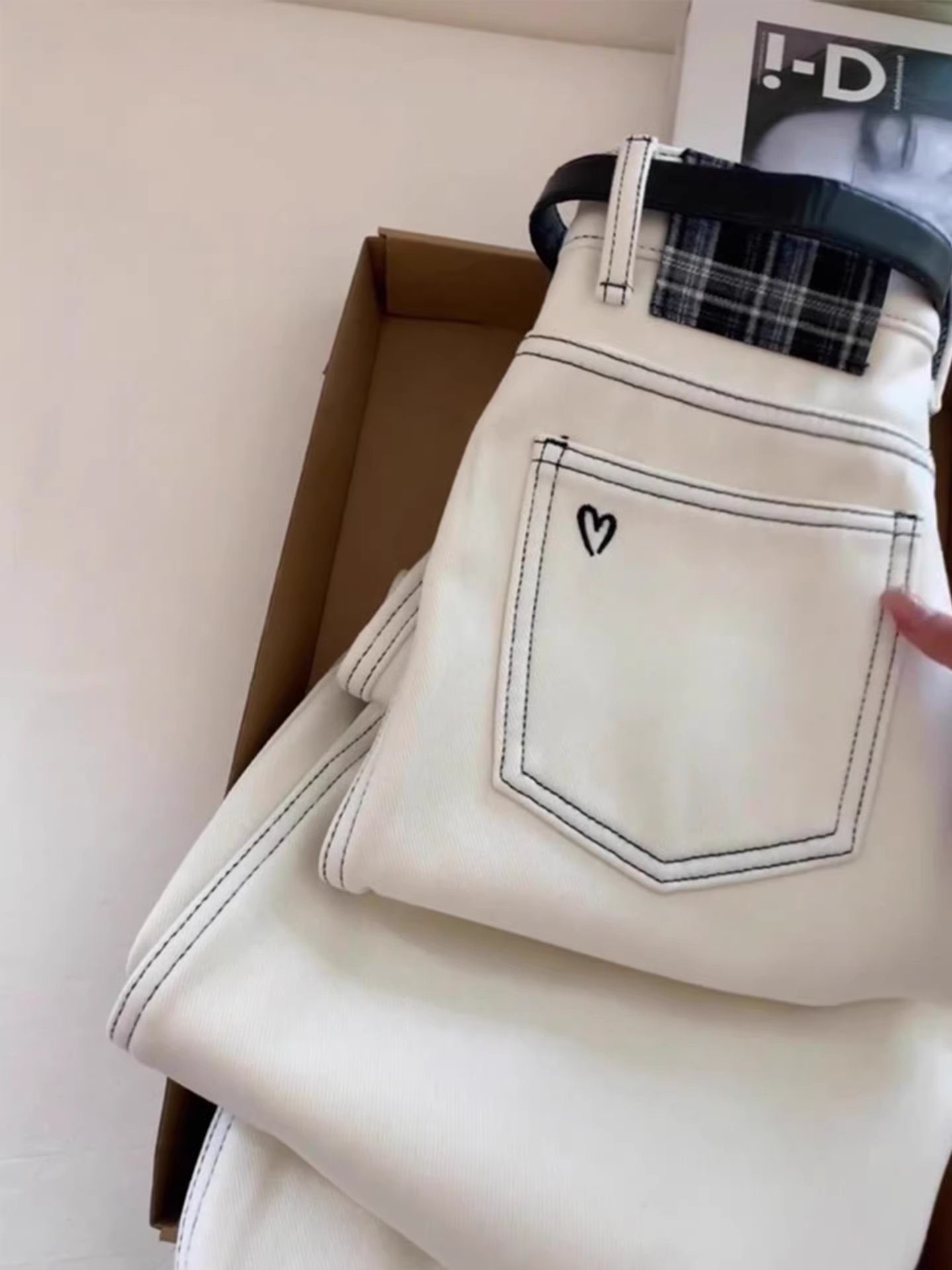 Quần jean ống rộng chất liệu denim dày dặn, lót lông cừu trắng, kiểu dáng suông rộng, dành cho nữ, mùa thu đông 2025, kiểu dáng mới, size nhỏ, quần dài rộng rãi