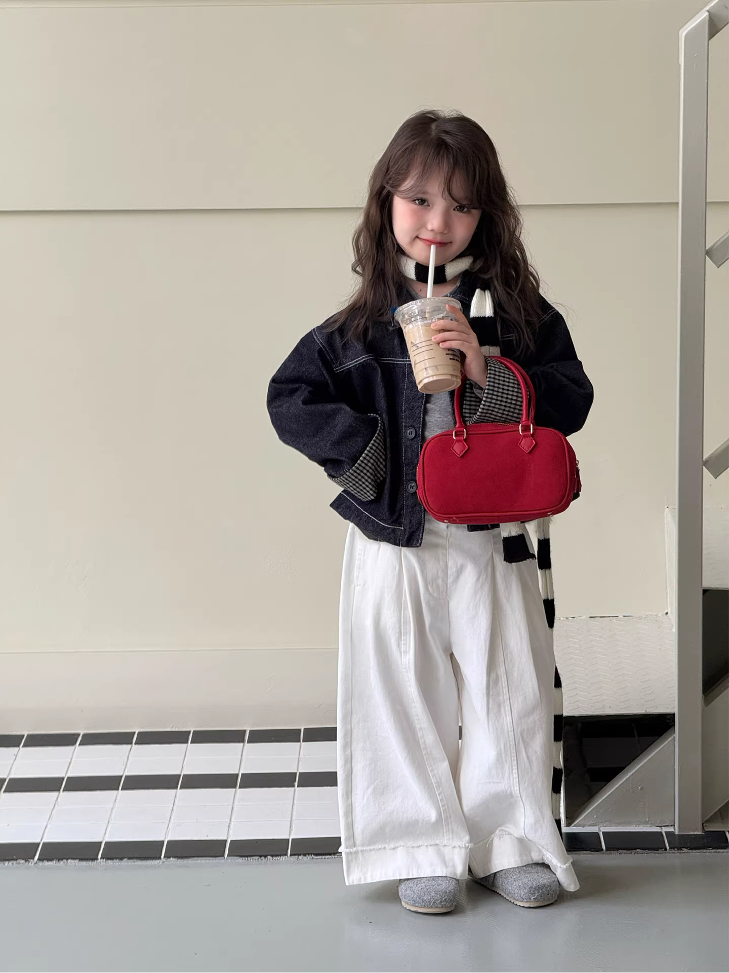 Áo khoác denim thời trang cho bé gái mùa thu 2025, áo khoác thường ngày cho trẻ lớn, áo ngắn cho bé gái nhỏ nhắn, kiểu dáng hợp xu hướng